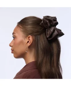 Lele Sadoughi Rita Genuine Leather Claw Clip