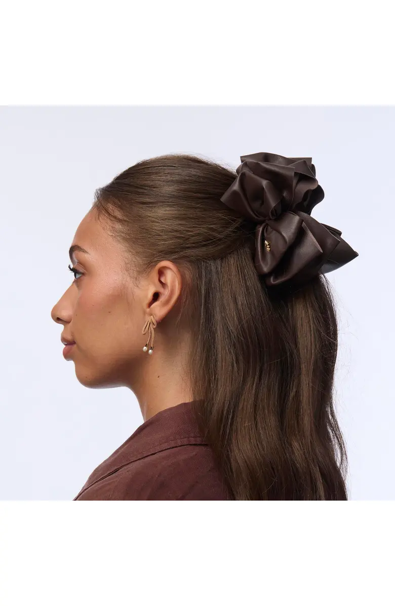 Lele Sadoughi Rita Genuine Leather Claw Clip